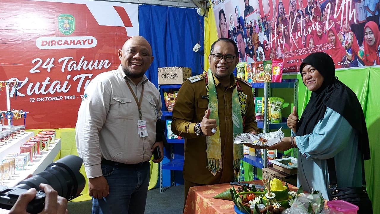 Tampilkan 145 Produk UMKM, PT Pamapersada Nusantara Juara Kategori Stand Dunia Usaha dan Investasi di Expo HUT ke-24 Kutim 2 Pamapersada
