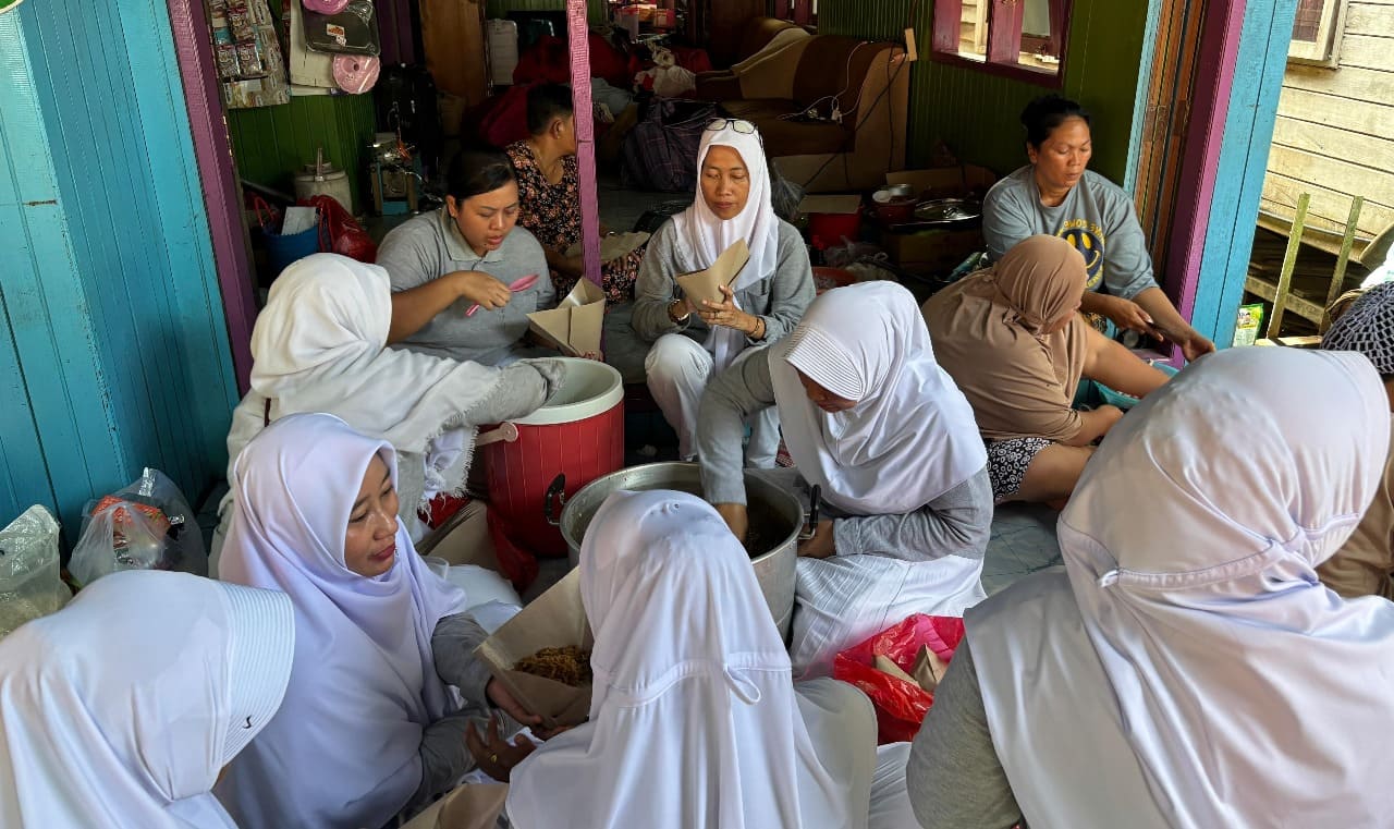 Tiupan Cinta Kasih Tzu Chi Sinarmas group (PT Tapian Nadenggan & PT Kresna Duta Agroindo) Bagi Korban Kebakaran di Desa Batu Timbau Kalimantan Timur 3 Kebakaran