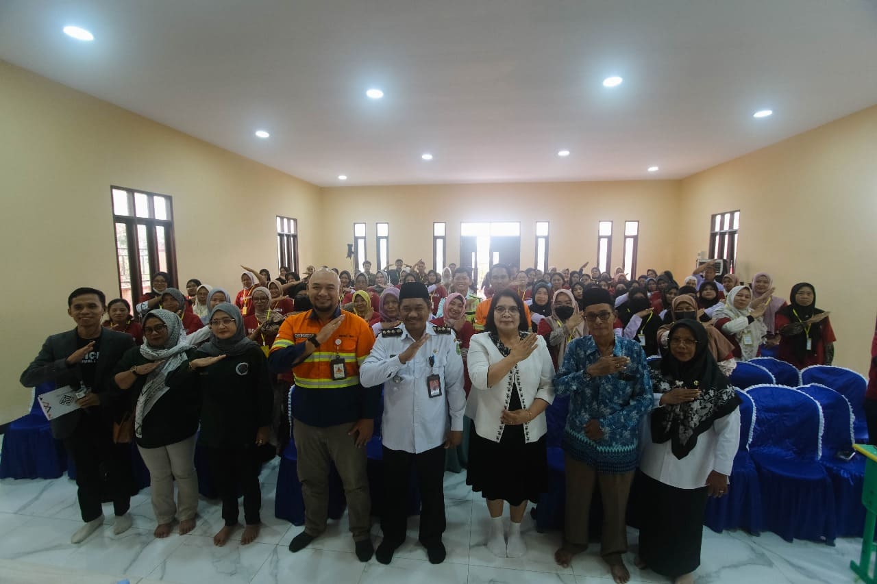 Distransnaker Kutim dan PT Indexim Coalindo Latih Pelaku UMKM Lokal se-Kecamatan Kaliorang 2 UMKM