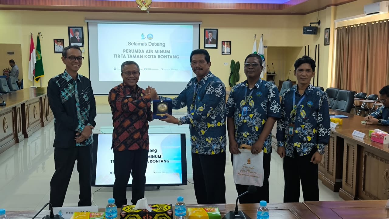 Jadi Barometer Manajemen Risiko dan GCG, Perumda TTB Kutim Terima Kunjungan Kerja Perumda Tirta Taman Bontang 2 IMG 20260731 WA0003 1
