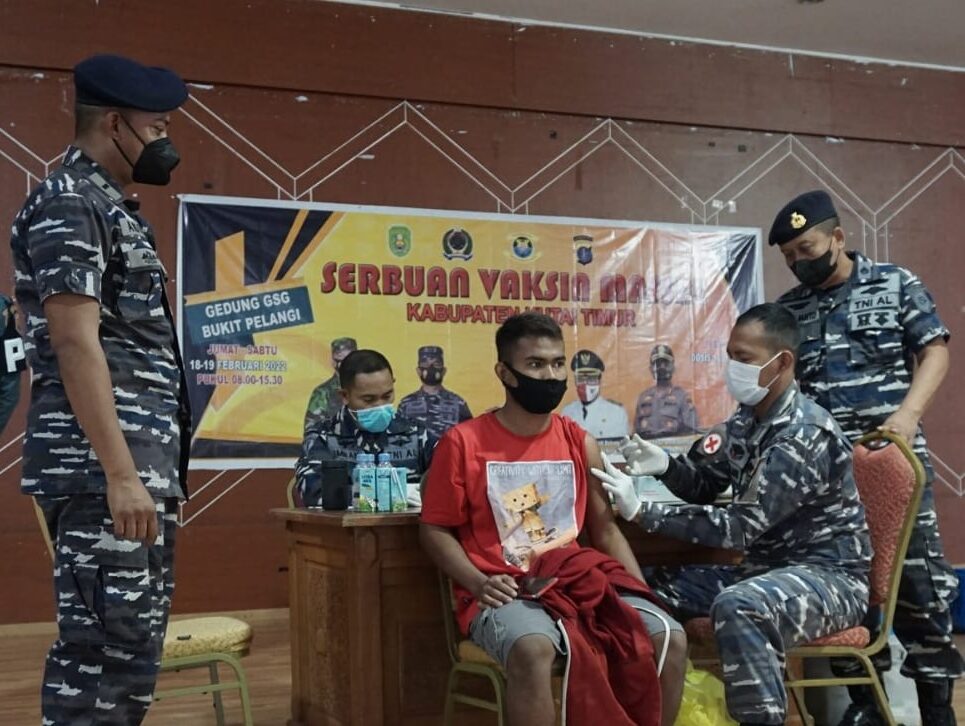 Gelar Vaksinasi Gabungan TNI, Polri dan Pemkab, Lanal Sangatta Sukses Suntikan 277 Dosis 14 Gelar Vaksinasi Gabungan TNI, Polri dan Pemkab, Lanal Sangatta Sukses Suntikan 277 Dosis