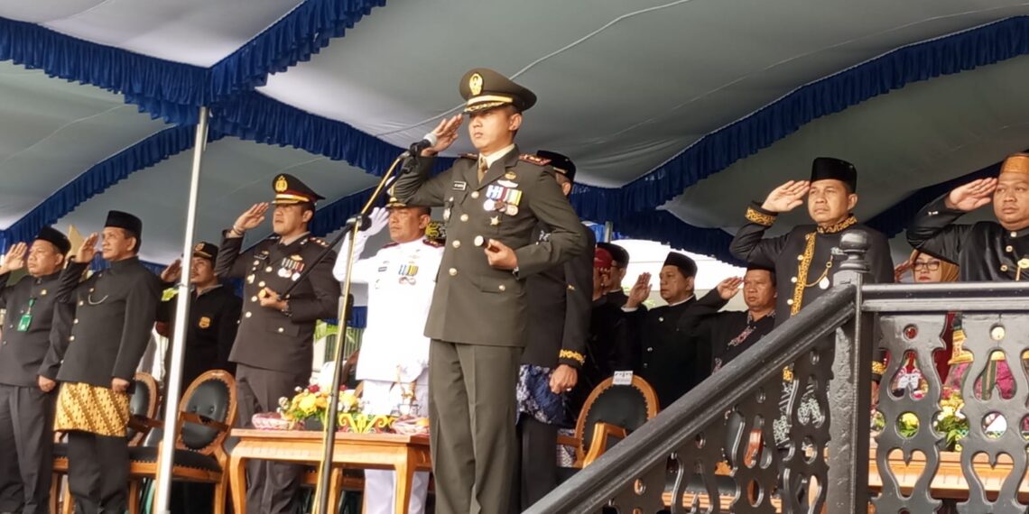 Pimpin Peringatan Hari Lahir Pancasila, Dandim 0909/KTM Ajak Tingkat Persatuan dan Kesatuan 1 Upaya Tekan Inflasi, Bazar UMKM di Kongbeng Langkah Jitu Gairahkan Perekonomian
