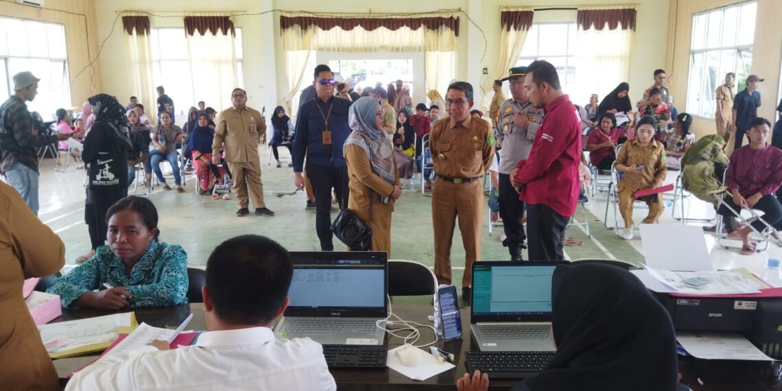Mudahkan Warga Rantau Pulung, Program Jebol Adminduk Sukses Digelar 1 Mudahkan Warga Rantau Pulung, Program Jebol Adminduk Sukses Digelar