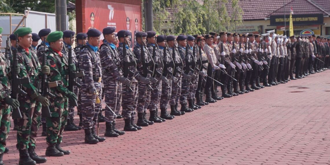 Prajurit Lanal Sangatta Ikut Upacara Peringatan HUT ke- 77 Polri