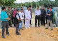 Dibangun Melalui Dana Swakelola, Jalan Penghubung Jembatan di Kaliorang Akan Diaspal 13 Dibangun Melalui Dana Swakelola, Jalan Penghubung Jembatan di Kaliorang Akan Diaspal