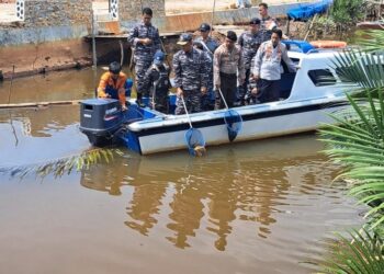Gelar Program Kali Bersih di 78 Lokasi, Kanal 3 Sasaran di Kutim - Danlanal: Rangkaian Peringatan HUT ke-78 TNI AL 2 TNI AL