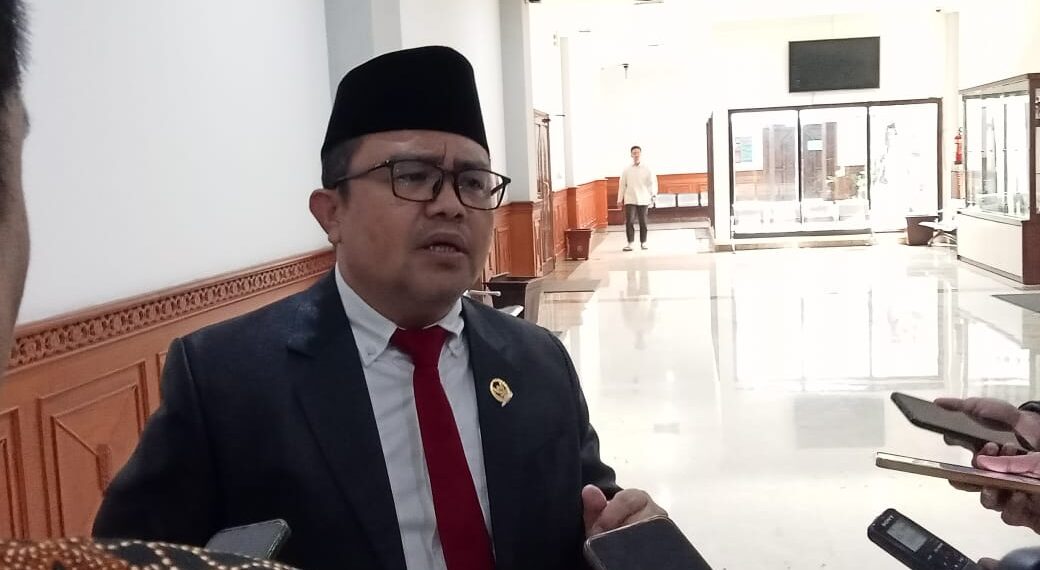 Dewan Minta RS Pratama Jadi Rujukan Terdekat Masyarakat Pedalaman dan Pesisir 1 Dewan Minta RS Pratama Jadi Rujukan Terdekat Masyarakat Pedalaman dan Pesisir