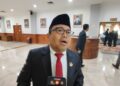 Eksekutif dan Legislatif Harus Sejalan 11 Eksekutif dan Legislatif Harus Sejalan