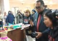 Siswa SDN 004 Sangatta Utara Presentasikan Hasil Daur Ulang Sampah, Kasmidi Beri Apresiasi