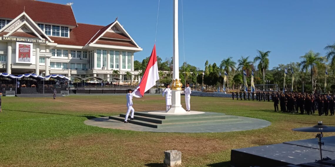 Hari Pahlawan ke-78 Momentum Memajukan Indonesia Melalui Pembangunan Daerah 1 Hari Pahlawan ke-78 Momentum Memajukan Indonesia Melalui Pembangunan Daerah
