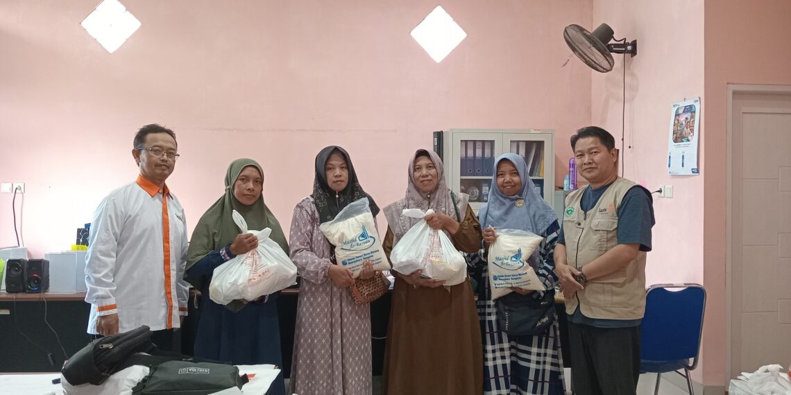 200 Guru Honorer dan Paud Terima Bantuan dari Baznas 1 Baznas