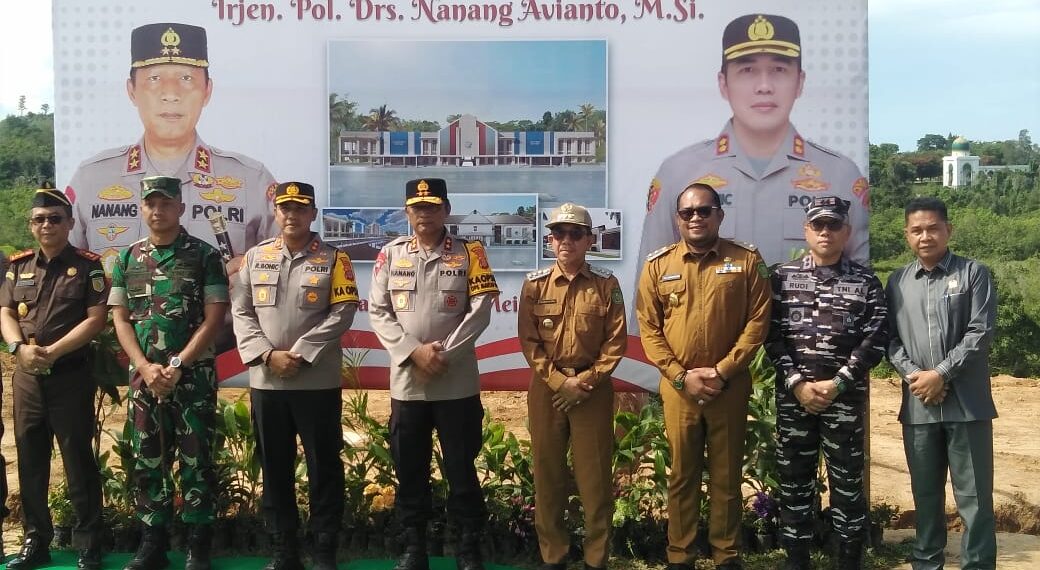 Dukung Meningkatkan Pelayanan di Polres Kutim, Joni Hadiri Peletakan Batu Pertama Gedung Baru 1 Dukung Meningkatkan Pelayanan di Polres Kutim, Joni Hadiri Peletakan Batu Pertama Gedung Baru