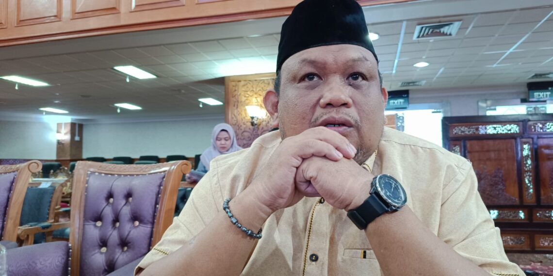 Agusriansyah: Raperda yang Sesuai Bisa Membantu Menggenjot Penerimaan PAD 1 Agusriansyah: Raperda yang Sesuai Bisa Membantu Menggenjot Penerimaan PAD
