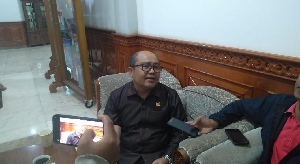 Ingatkan Pemkab, Novel: Pembangunan Harus Sesuai Kebutuhan dan Manfaat di Masyarakat 1 Ingatkan Pemkab, Novel: Pembangunan Harus Sesuai Kebutuhan dan Manfaat di Masyarakat