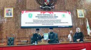 Kebijakan Perubahan KUA-PPAS 2024 Ditandatangani, Pemkab Sampaikan Nota Penjelasan Raperda RPJPD 2025-2045 1 Kebijakan Perubahan KUA-PPAS 2024 Ditandatangani, Pemkab Sampaikan Nota Penjelasan Raperda RPJPD 2025-2045