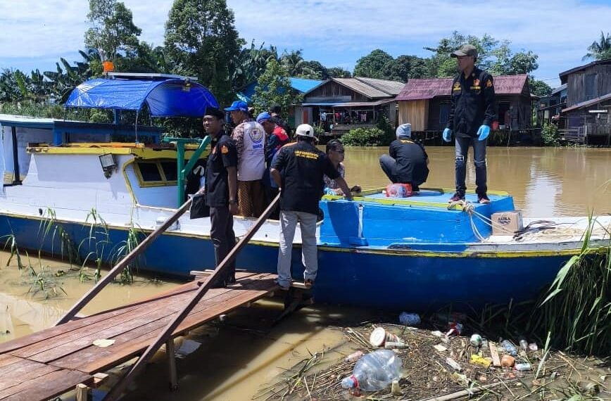 Perbaiki Kualitas dan Beri Edukasi Generasi Muda, LKK Cabang Bengalon Gelar Aksi Bersih Sungai 1 Sungai