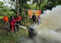 IRT Dilatih Cegah Kebakaran, PT Pamapersada Nusantara Site KPC Coal Mining Project Dukung Pelatihan Pemadaman Api Program Desa Siaga 12 Kebakaran
