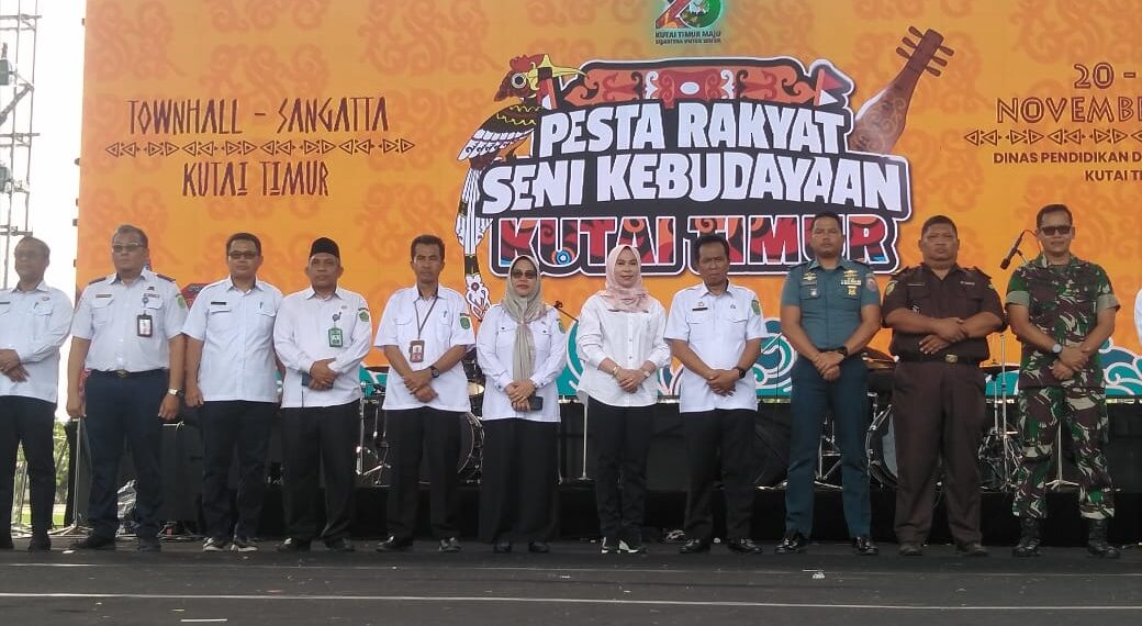 Diisi Berbagai Kegiatan, Pesta Rakyat Seni Kebudayaan Resmi Dibuka 1 Diisi Berbagai Kegiatan, Pesta Rakyat Seni Kebudayaan Resmi Dibuka