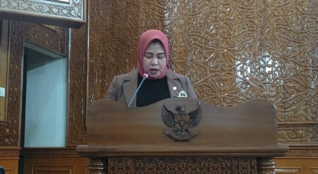 Fraksi Golkar Beri Catatan dan Masukan Terhadap Nota Penjelasan RAPBD 2025 1 Fraksi Golkar Beri Catatan dan Masukan Terhadap Nota Penjelasan RAPBD 2025