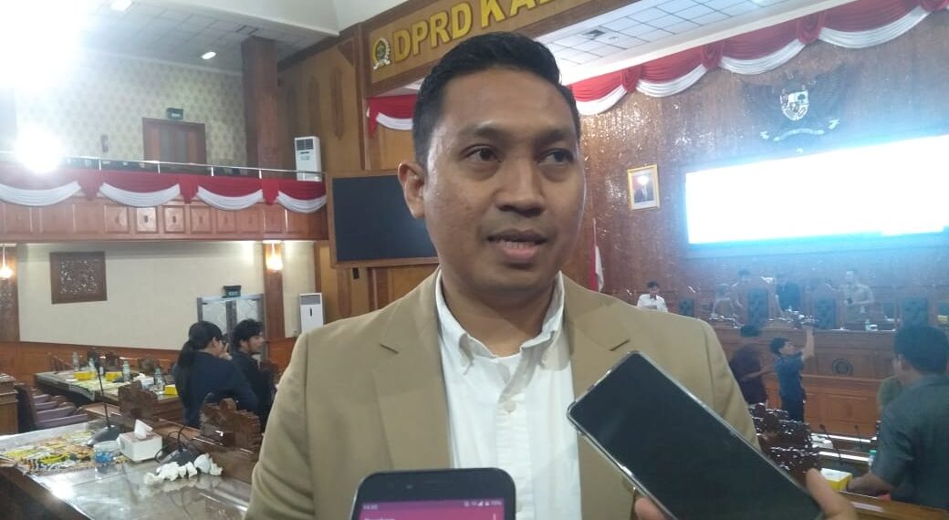 Usulkan Bus Listrik, Pandi Widiarto: Sarana Transportasi Ramah Lingkungan 1 Usulkan Bus Listrik, Pandi Widiarto: Sarana Transportasi Ramah Lingkungan