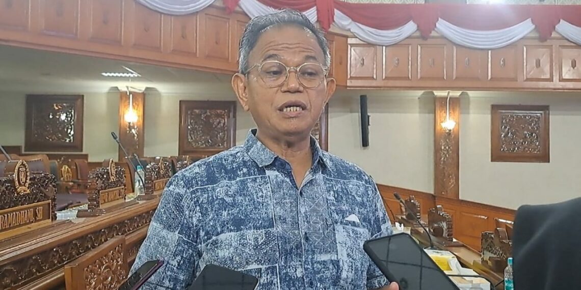 Terkait Multiyears, Yusuf Optimis Pelabuhan Kenyamukan Rampung Akhir Tahun 1 Terkait Multiyears, Yusuf Optimis Pelabuhan Kenyamukan Rampung Akhir Tahun
