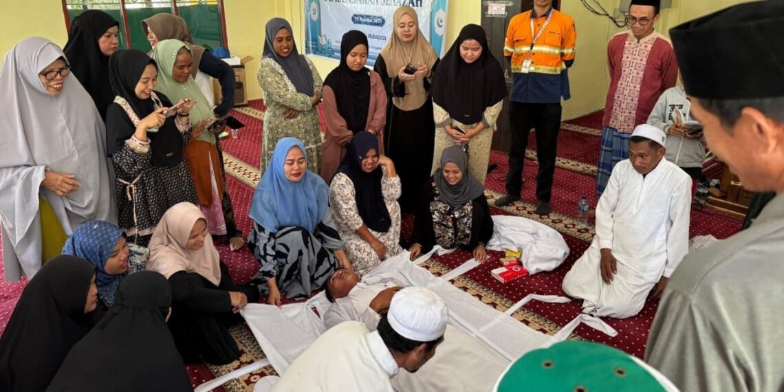 Dipenuhi Antusias Warga, PT Indexim Coalindo Latih Pemulasaran Jenazah di Pengadan 1 PT INDEXIM COALINDO