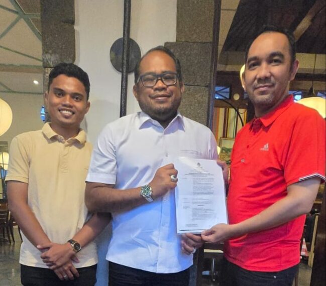Dianggap Berpengalaman, Kasmidi Bulang Ditunjuk Jadi Plt PSSI Kutim 1 Dianggap Berpengalaman, Kasmidi Bulang Ditunjuk Jadi Plt PSSI Kutim