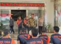 Lepas Kontingen Kutim ke Porwada Kaltim, Mahyunadi: Sinergi Bisa Terjalin Lewat Olahraga 12 Kontingen kutim