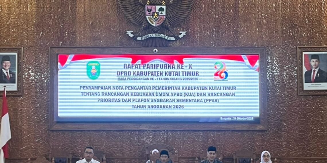 Pemkab Kutim Serahkan Rancangan KUA-PPAS 2026 Pada Pihak Legislatif 1 Pemkab Kutim Serahkan Rancangan KUA-PPAS 2026 Pada Pihak Legislatif