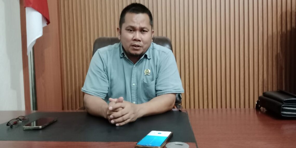 Paradoks Pendidikan Kutim, Aidil Fitri: Bangunan Sekolah Bagus, Anak Telen Terpaksa Lewati Jalan Lumpur