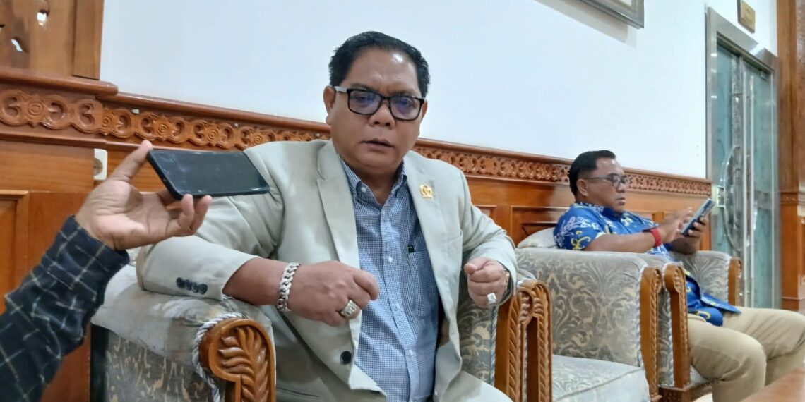 Bahcok Riandi: Infrastruktur Jalan dan Jembatan Jadi Persoalan Setiap Reses 1 Bahcok Riandi: Infrastruktur Jalan dan Jembatan Jadi Persoalan Setiap Reses