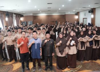 Teori ke Aksi Nyata, Siswa SMAIT Darussalam Kunjungi DPRD Kutim, Pelajari Langsung Dunia Politik dan Birokrasi