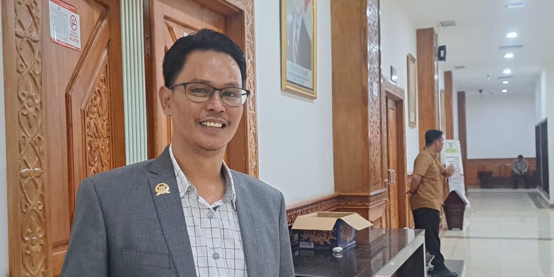 Bakal Bangun SMP di Sangkulirang Seberang, Ardiansyah: Akses Peridan-Susuk Kunci Utama 1 Bakal Bangun SMP di Sangkulirang Seberang, Ardiansyah: Akses Peridan-Susuk Kunci Utama