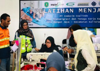 Menjahit Semangat Kebersamaan Perempuan di Kaliorang, Nur Aini Harapkan Keterampilan Semakin Meningkat