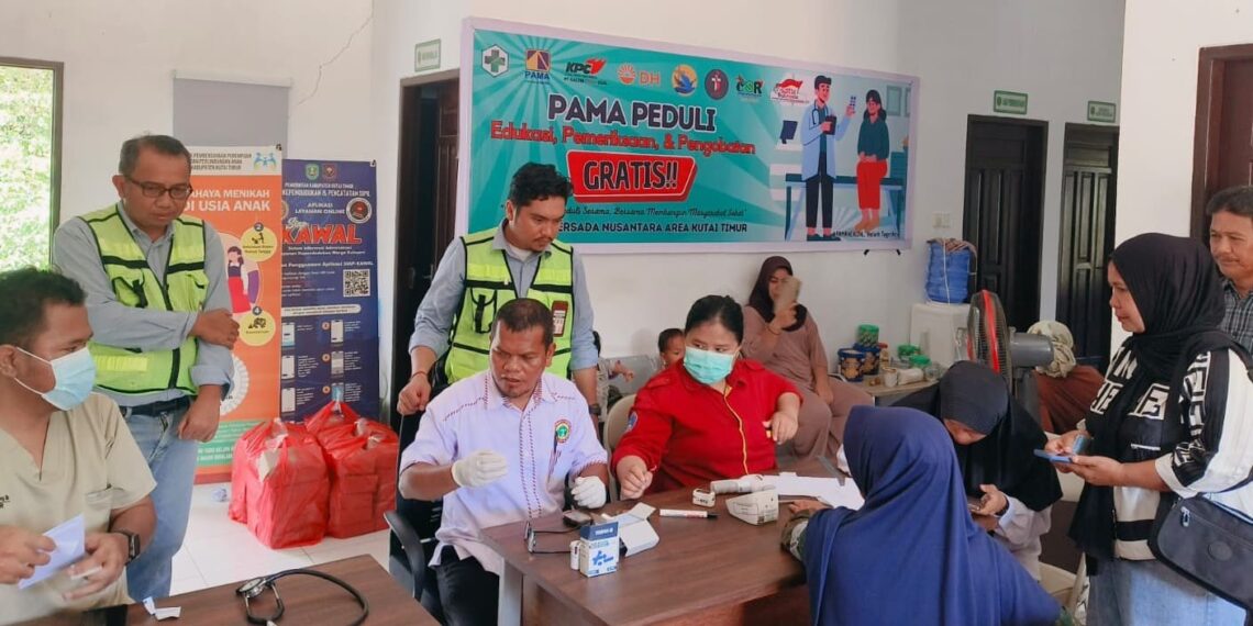 Dukung Kesehatan Masyarakat Sekitar Operasional, PAMA Kutim Gelar Sosialisasi, Pemeriksaan, dan Pengobatan Massal di Tebangan Lembak 1 Kesehatan masyarakat