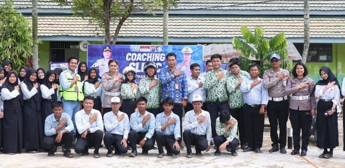 Bangun Kesadaran Berlalu Lintas Sejak Dini, PT Pamapersada Nusantara dan Satlantas Polres Kutim Edukasi Pelajar 1 Bangun Kesadaran Berlalu Lintas Sejak Dini, PT Pamapersada Nusantara dan Satlantas Polres Kutim Edukasi Pelajar