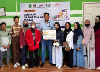 Nyalakan Harapan Pendidikan, PAMA Kutim Salurkan Beasiswa GOTA untuk 10 Pelajar