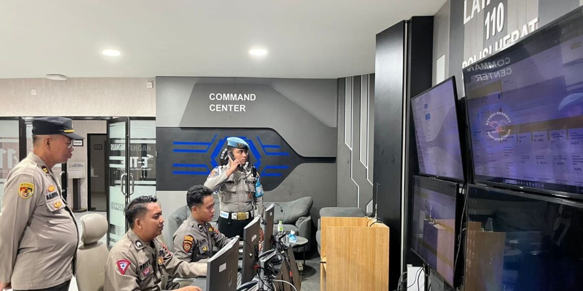 Operasional 24 Jam Call Center 110, Polres Kutim Maksimalkan Pelayanan Masyarakat 1 Operasional 24 Jam Call Center 110, Polres Kutim Maksimalkan Pelayanan Masyarakat