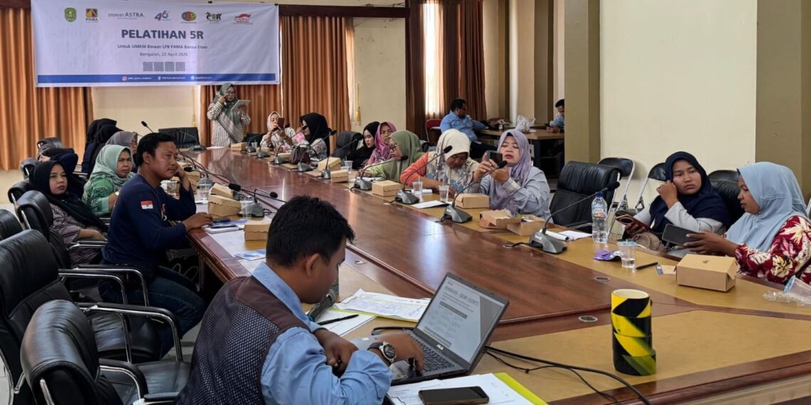 PAMA dan YDBA Tanamkan Budaya Kerja Disiplin melalui Pelatihan 5R bagi UMKM 1 PAMA dan YDBA Tanamkan Budaya Kerja Disiplin melalui Pelatihan 5R bagi UMKM