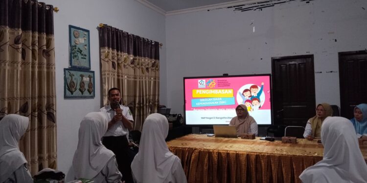 Benteng Generasi Muda, SMPN 3 Sangatta Utara Tularkan Praktik Baik SSK Antar Sekolah 