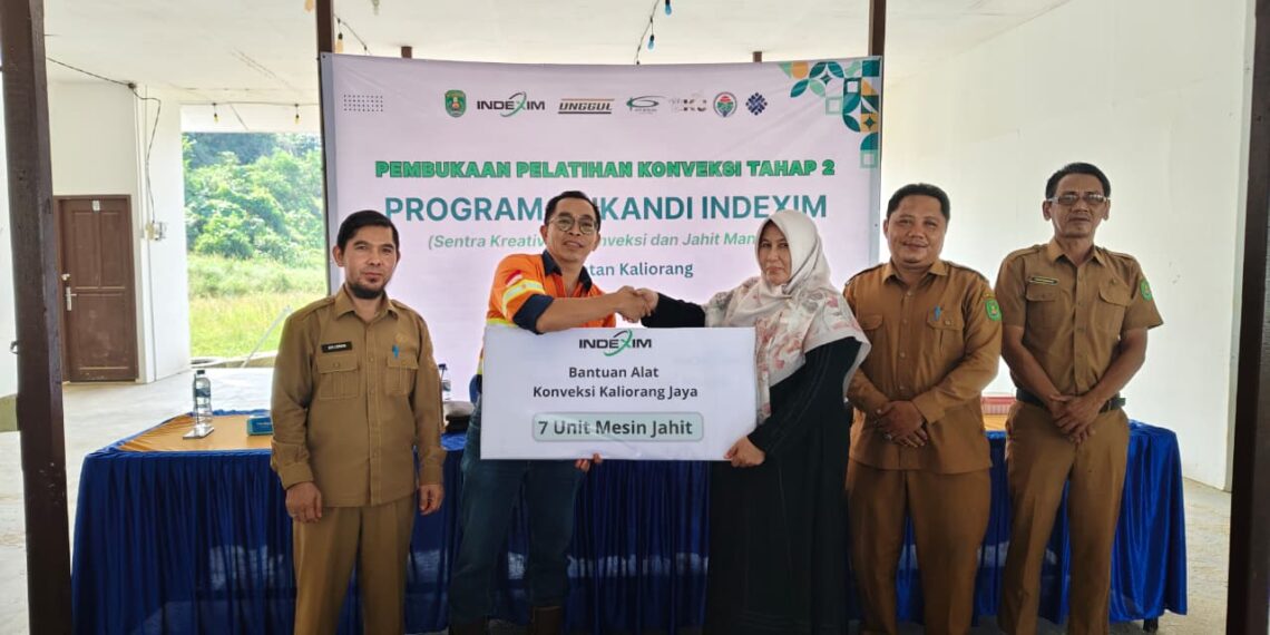 Pelatihan Menjahit Tahap 2, PT Indexim Coalindo Tingkatkan Kompetensi Kelompok Konveksi Kaliorang Jaya 1 Pelatihan Menjahit Tahap 2, PT Indexim Coalindo Tingkatkan Kompetensi Kelompok Konveksi Kaliorang Jaya