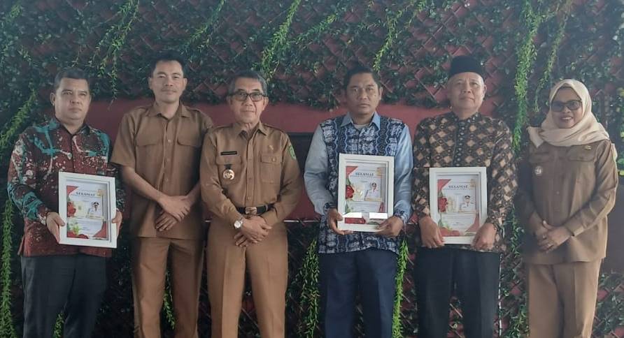 Tiga Camat Purna Tugas, Bupati Kutim Ingatkan Sumpah Abdi Negara 1 Tiga Camat Purna Tugas, Bupati Kutim Ingatkan Sumpah Abdi Negara