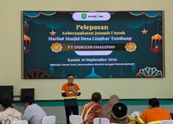 PT Indexim Coalindo Berangkatkan Umrah 10 Marbot Desa Lingkar Tambang 