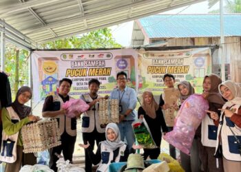 Perkuat Pengelolaan Lingkungan, PAMA KPCS dan KKN Unmul Monitoring Bank Sampah