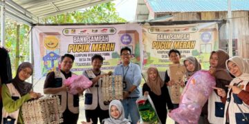 Perkuat Pengelolaan Lingkungan, PAMA KPCS dan KKN Unmul Monitoring Bank Sampah 6 Perkuat Pengelolaan Lingkungan, PAMA KPCS dan KKN Unmul Monitoring Bank Sampah