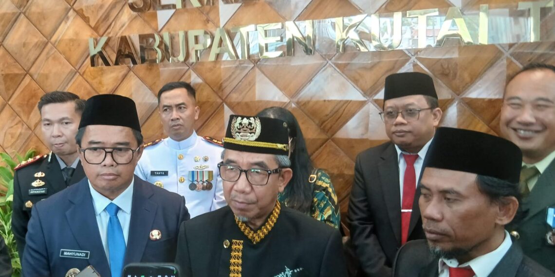 Fokus Selesaikan Akar Masalah, Pemkab Kutim Targetkan Angka Kemiskinan Turun Hingga 7 Persen di Tahun 2027 1 Fokus Selesaikan Akar Masalah, Pemkab Kutim Targetkan Angka Kemiskinan Turun Hingga 7 Persen di Tahun 2027