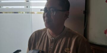 Antara Sisi Kemanusiaan dan Ketertiban Kota, Satpol PP Kutim Tempuh Pendekatan Humanis Tertibkan PKL Malam